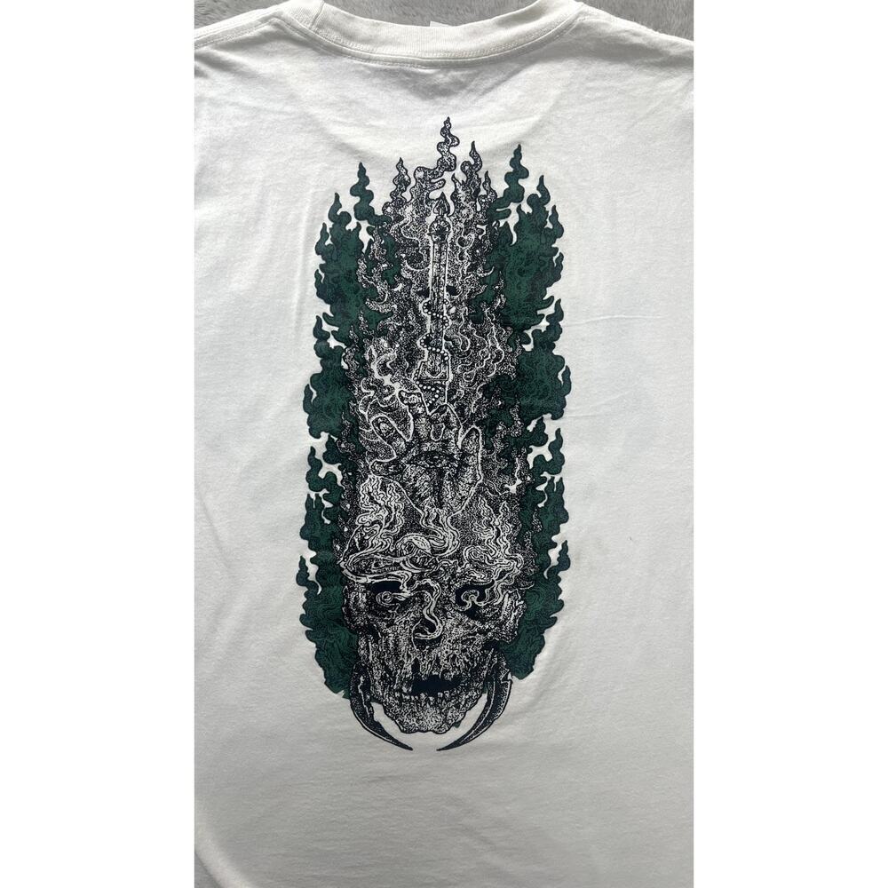 Double-Sided Graphic Flame Skull Tee – White – Size M - Picture 4 of 4